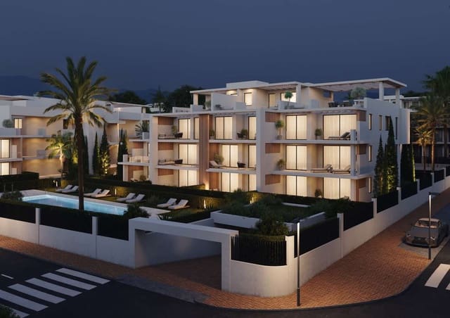 4 chambre Appartement à vendre à Resinera-Voladilla, Estepona avec piscine garage - 1 100 000 € (Ref: 9767177)