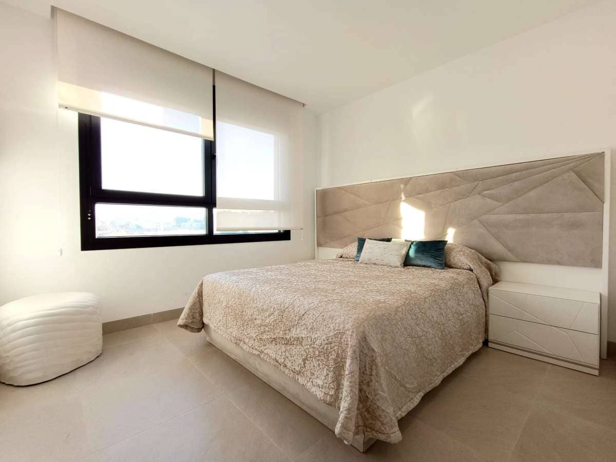 3 bedroom Semi-detached Villa for sale in Benijofar with pool garage - € 465,000 (Ref: 9767293)