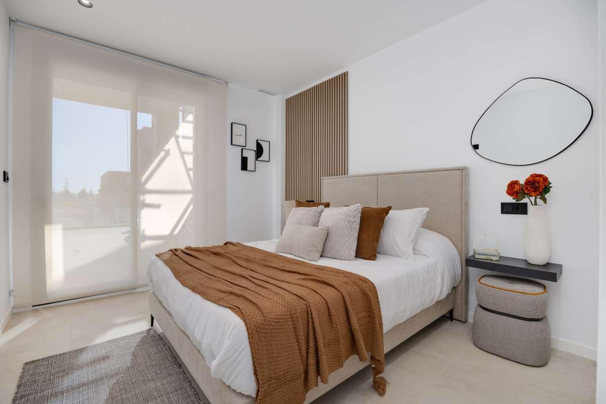 2 bedroom Apartment for sale in Los Alcazares with pool garage - € 275,000 (Ref: 9767305)