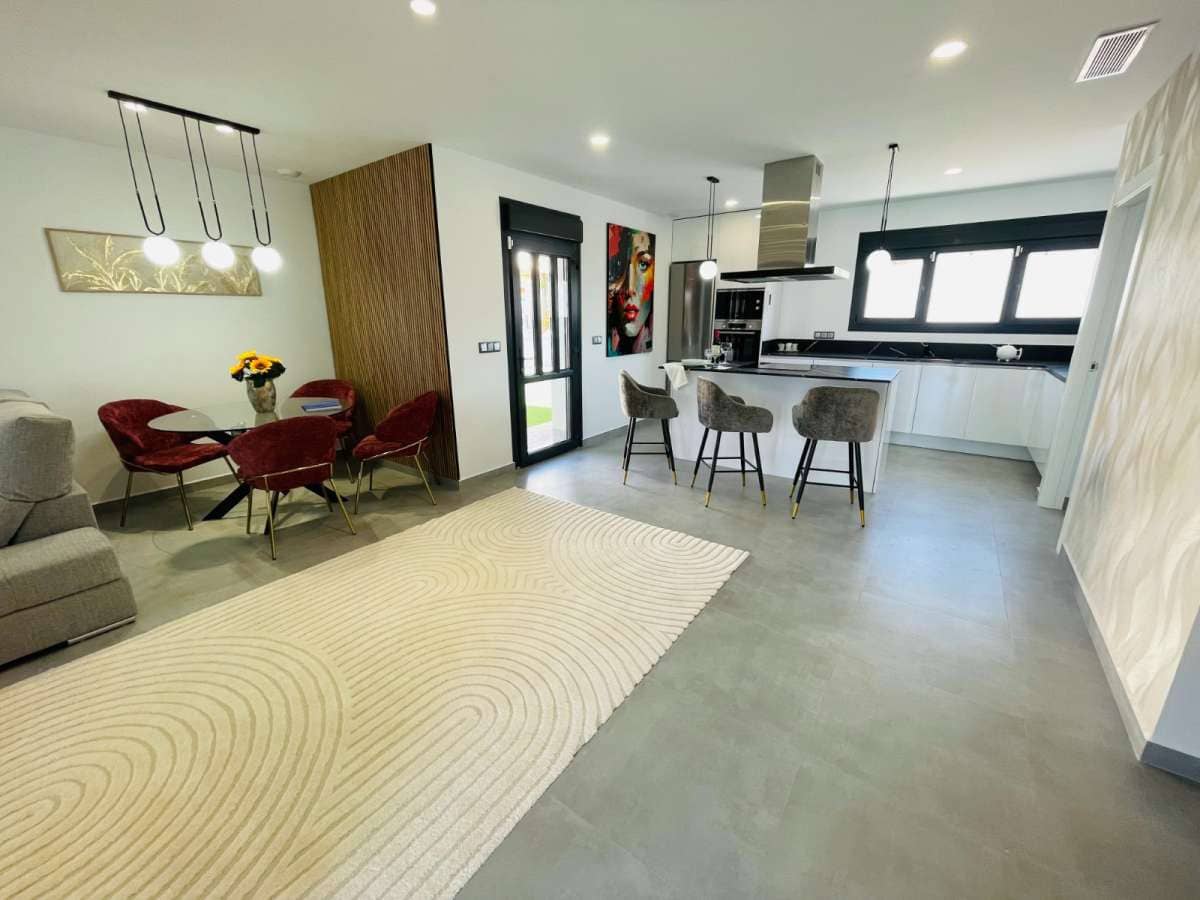 5 quarto Moradia para venda em Torrevieja com piscina garagem - 1 200 000 € (Ref: 9767333)