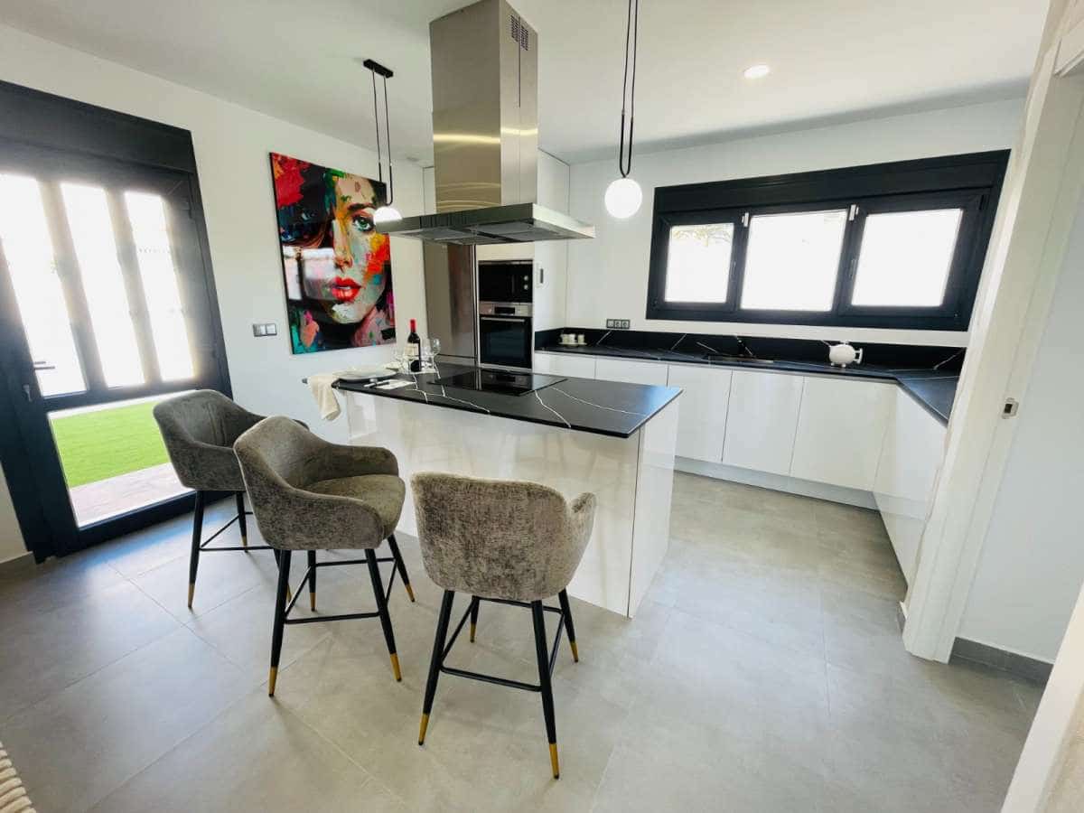 5 quarto Moradia para venda em Torrevieja com piscina garagem - 1 200 000 € (Ref: 9767333)