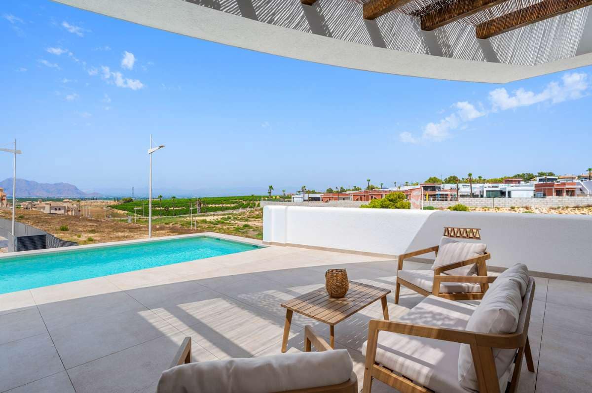 4 soveværelse Villa til salg i Algorfa med swimmingpool garage - € 850.000 (Ref: 9767353)