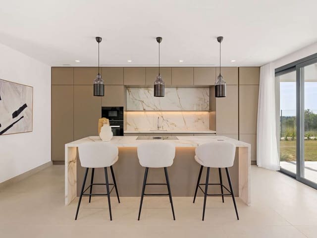 3 soveværelse Villa til salg i Buenas Noches, Estepona med swimmingpool - € 1.500.000 (Ref: 9767402)