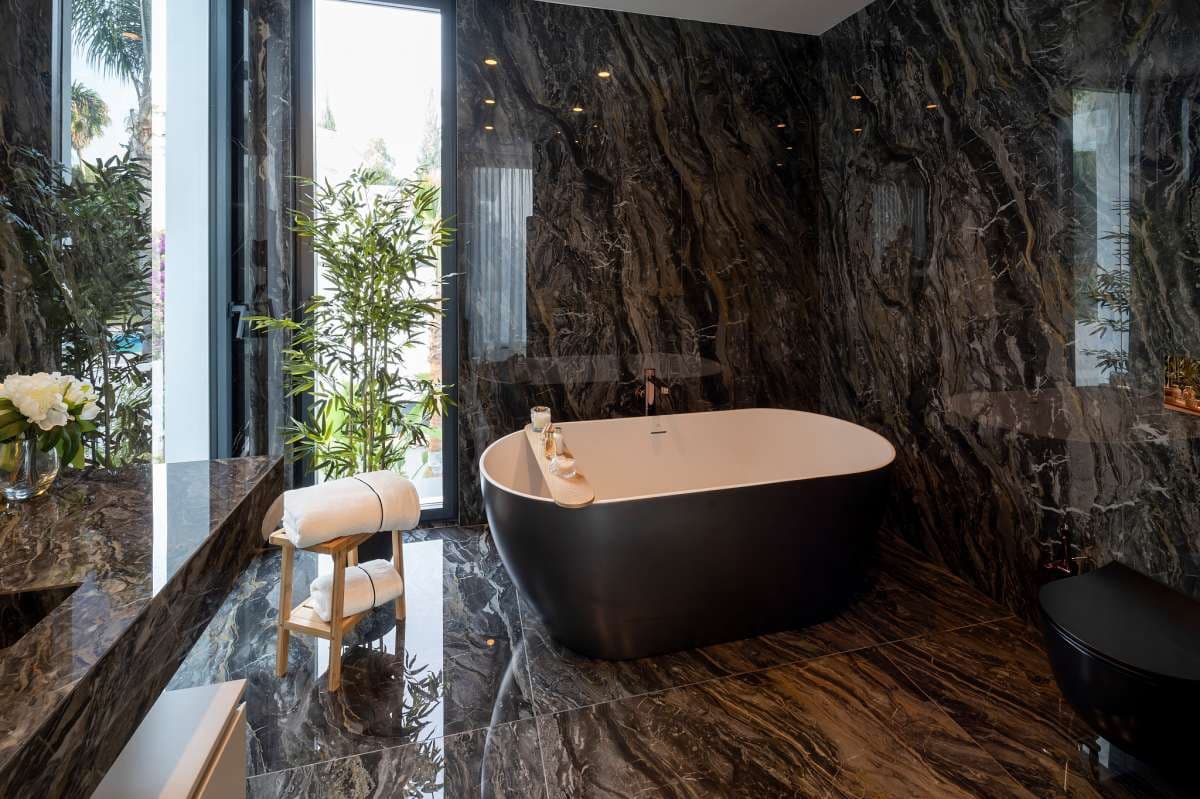 6 sypialnia Willa na sprzedaż w Benahavis z basenem garażem - 6 800 000 € (Ref: 9767441)