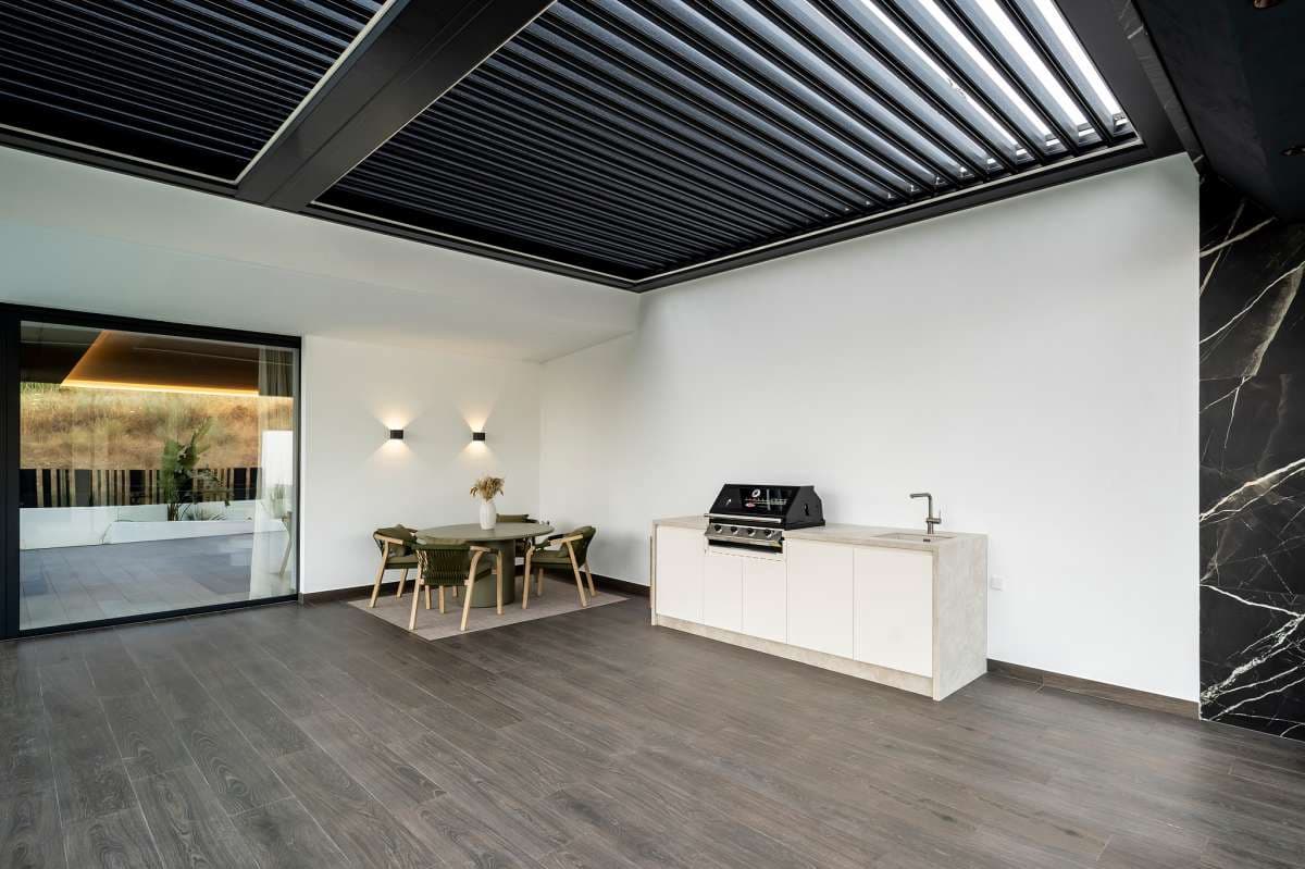 6 sypialnia Willa na sprzedaż w Benahavis z basenem garażem - 6 800 000 € (Ref: 9767441)