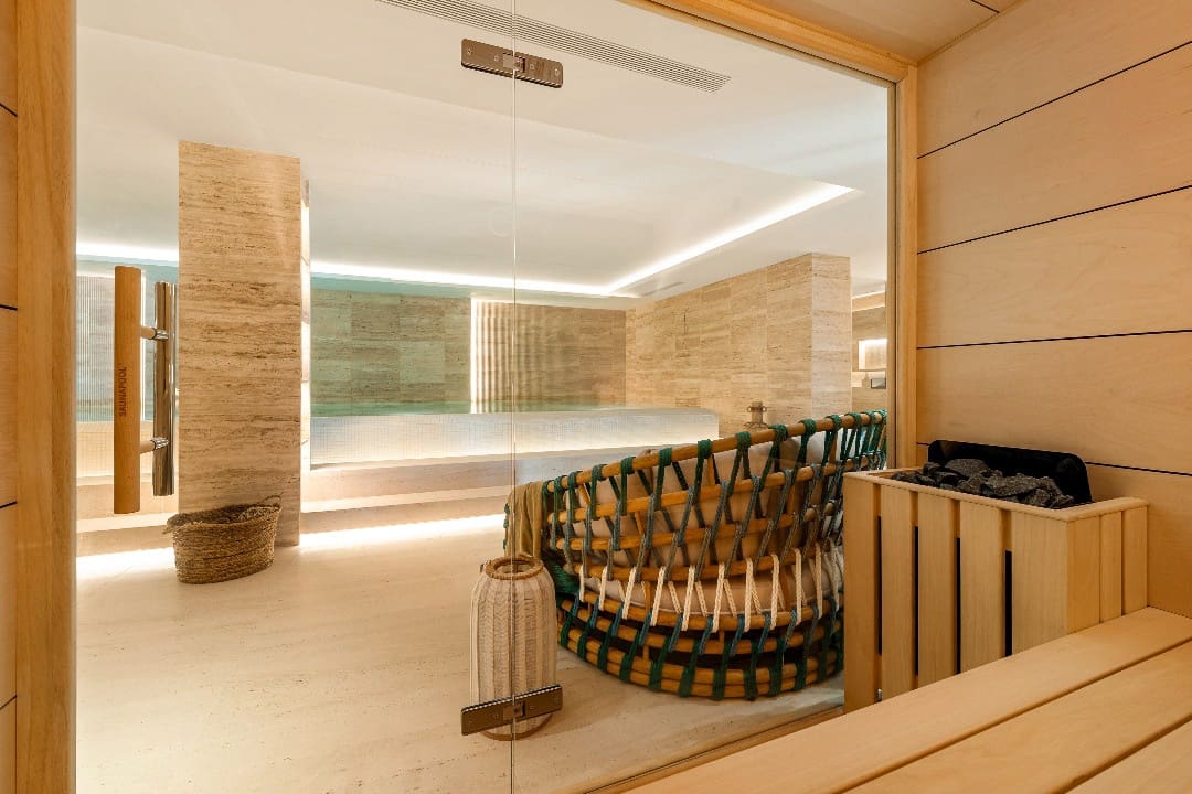 6 Zimmer Villa zu verkaufen in Nueva Andalucia mit Pool Garage - 8.650.000 € (Ref: 9767560)