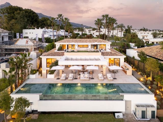 Chalet de 6 habitaciones en Aloha Golf, Marbella en venta con piscina garaje - 8.650.000 € (Ref: 9767560)