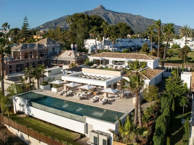 6 camera da letto Villa in vendita in Aloha Golf, Marbella con piscina garage - 8.650.000 € (Rif: 9767560)