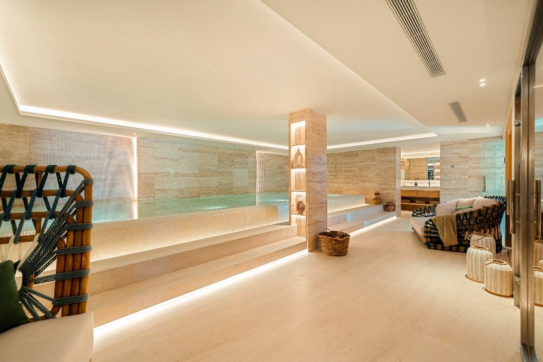 6 soveværelse Villa til salg i Nueva Andalucia med swimmingpool garage - € 8.650.000 (Ref: 9767560)
