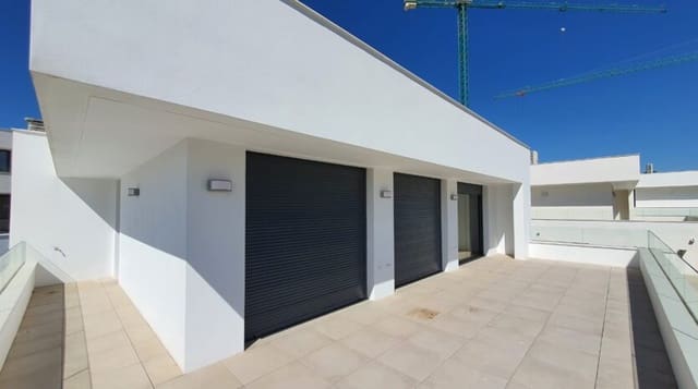 4 makuuhuone Huvila myytävänä paikassa Castillo de la Duquesa, Manilva mukana uima-altaan 
autotalli - 1 065 000 € (Ref: 9767592)