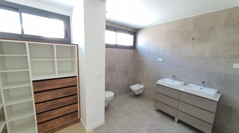 4 chambre Villa/Maison à vendre à Manilva avec piscine garage - 1 065 000 € (Ref: 9767592)