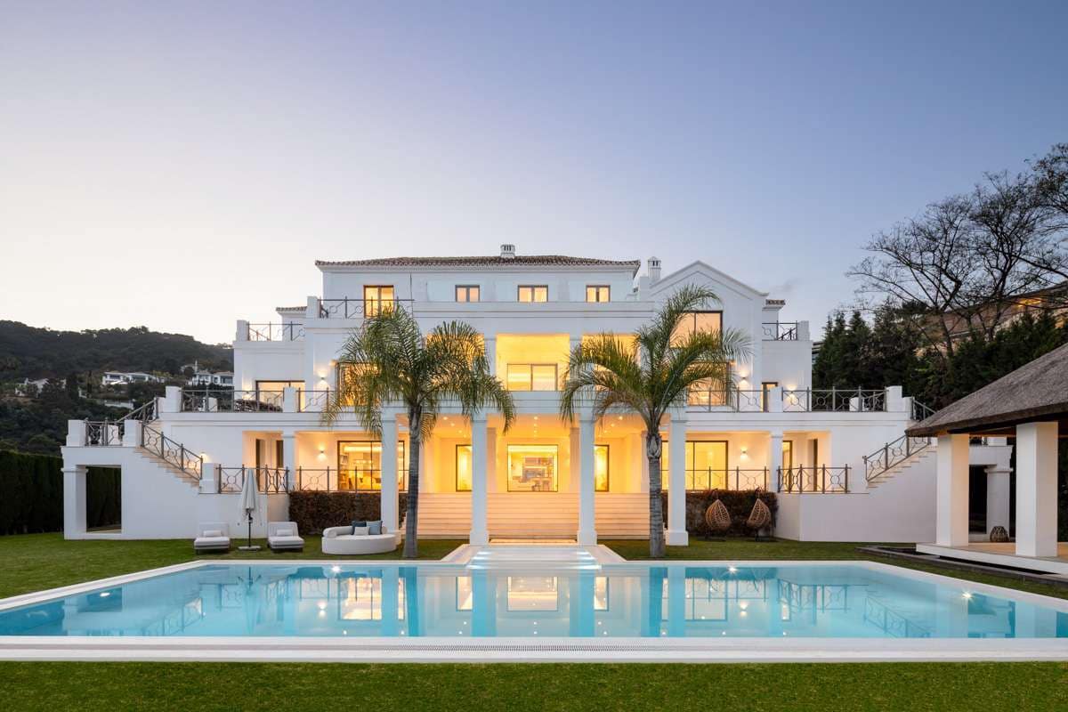 5 soverom Villa til salgs i Benahavis med svømmebasseng garasje - € 8 350 000 (Ref: 9767593)