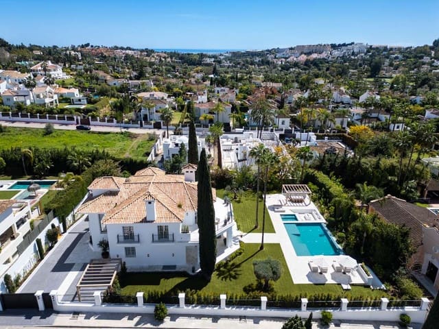 Chalet de 5 habitaciones en Las Brisas, Marbella en venta con piscina garaje - 8.900.000 € (Ref: 9767613)
