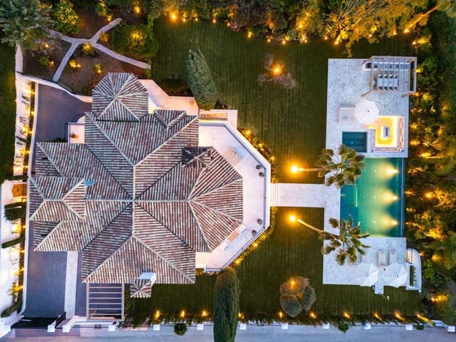 Chalet de 5 habitaciones en Las Brisas, Marbella en venta con piscina garaje - 8.900.000 € (Ref: 9767613)
