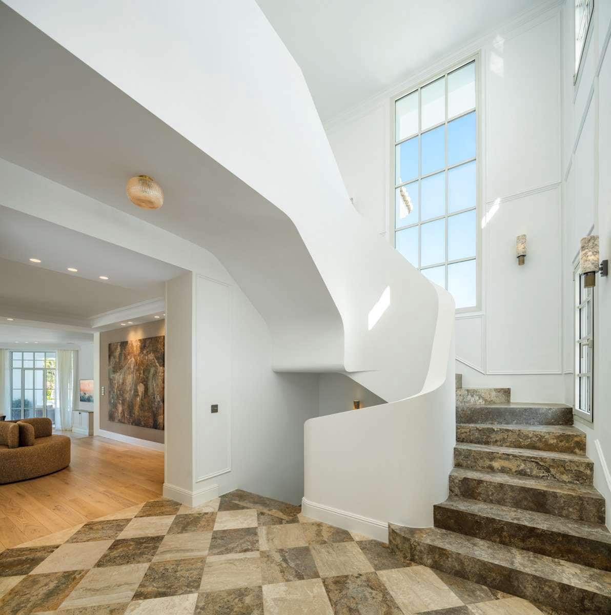 5 sovrum Villa till salu i Nueva Andalucia med pool garage - 8 900 000 € (Ref: 9767613)