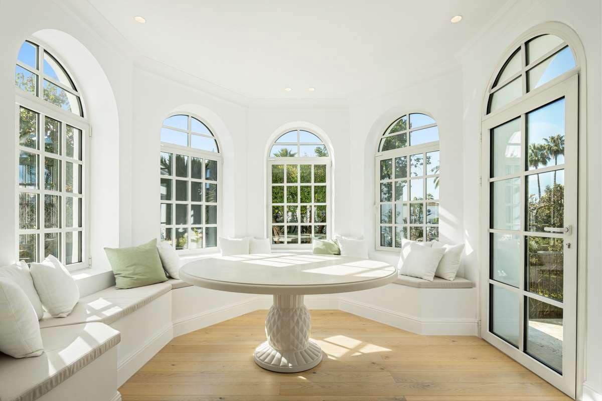 5 sovrum Villa till salu i Nueva Andalucia med pool garage - 8 900 000 € (Ref: 9767613)