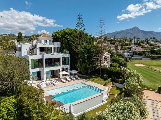 6 makuuhuone Huvila myytävänä paikassa Los Naranjos, Marbella mukana uima-altaan 
autotalli - 7 350 000 € (Ref: 9767682)