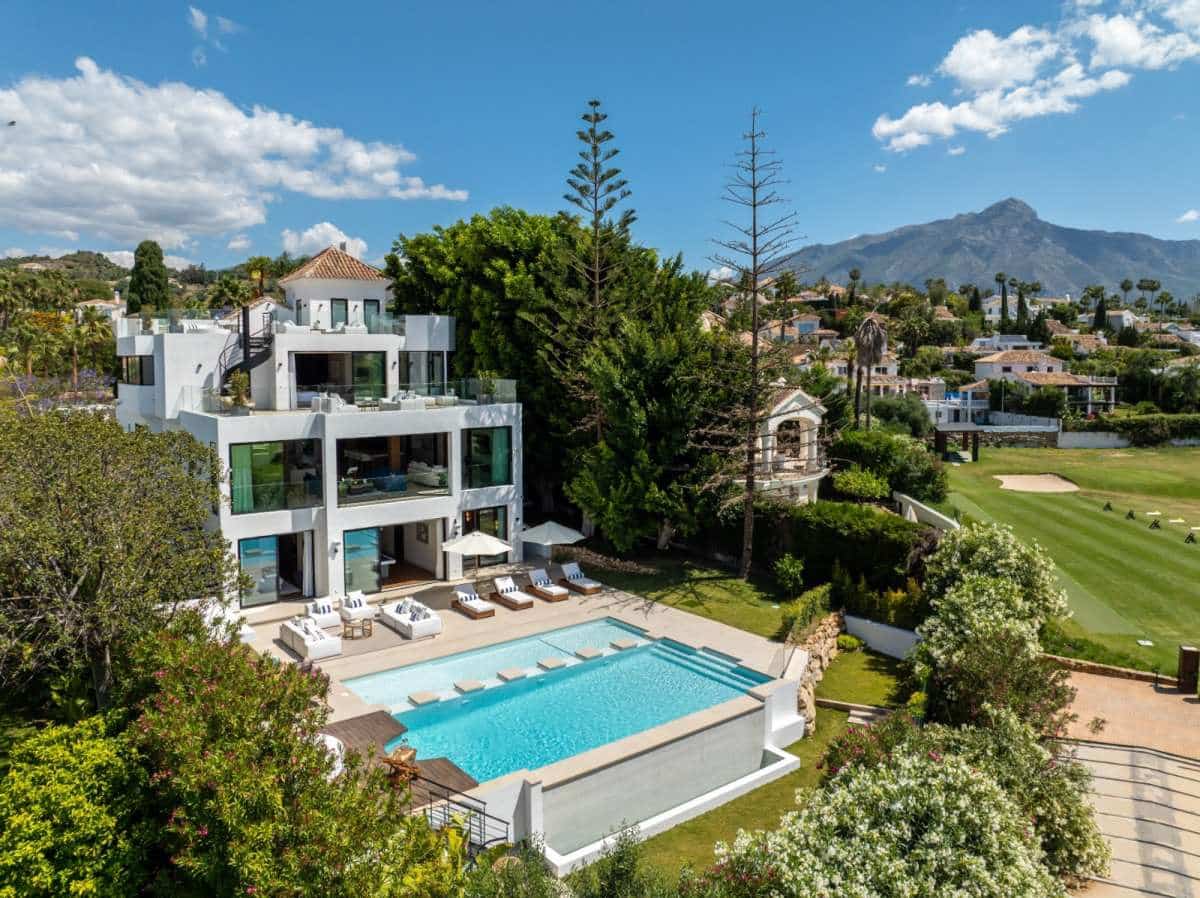 6 bedroom Villa for sale in Nueva Andalucia with pool garage - € 7,350,000 (Ref: 9767682)