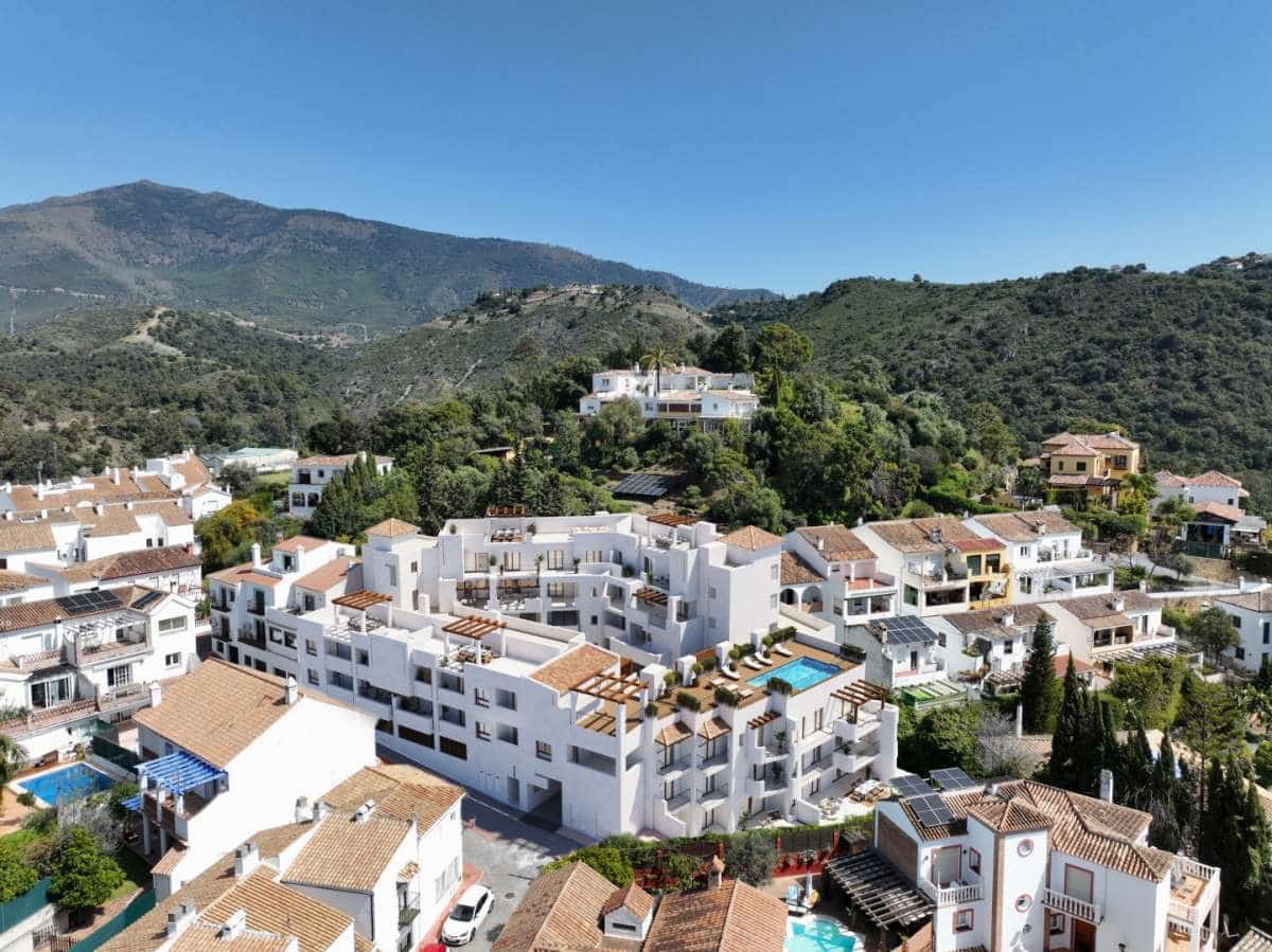 2 soveværelse Lejlighed til salg i Benahavis med garage - € 745.000 (Ref: 9767698)