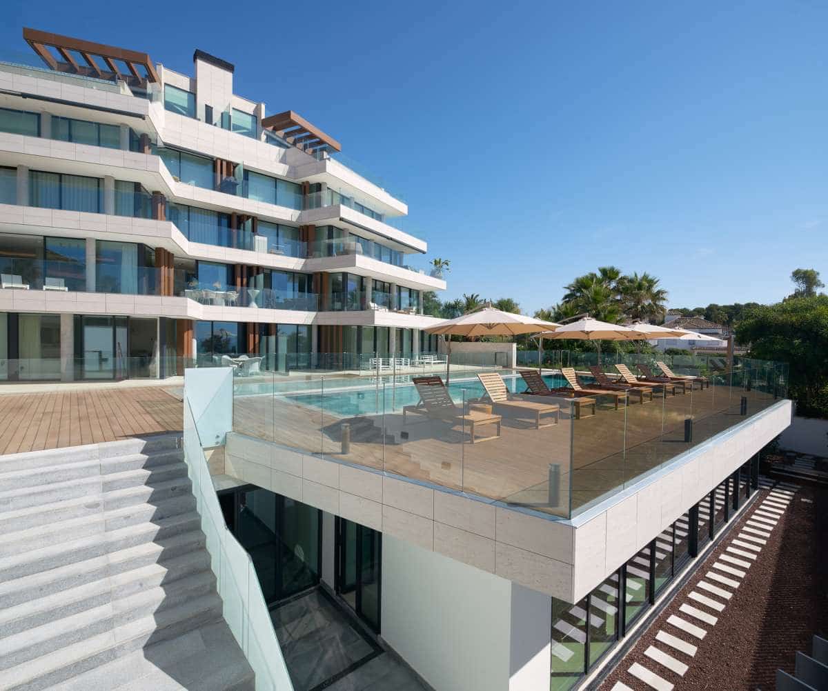 2 quarto Apartamento para venda em Estepona com garagem - 850 000 € (Ref: 9767711)