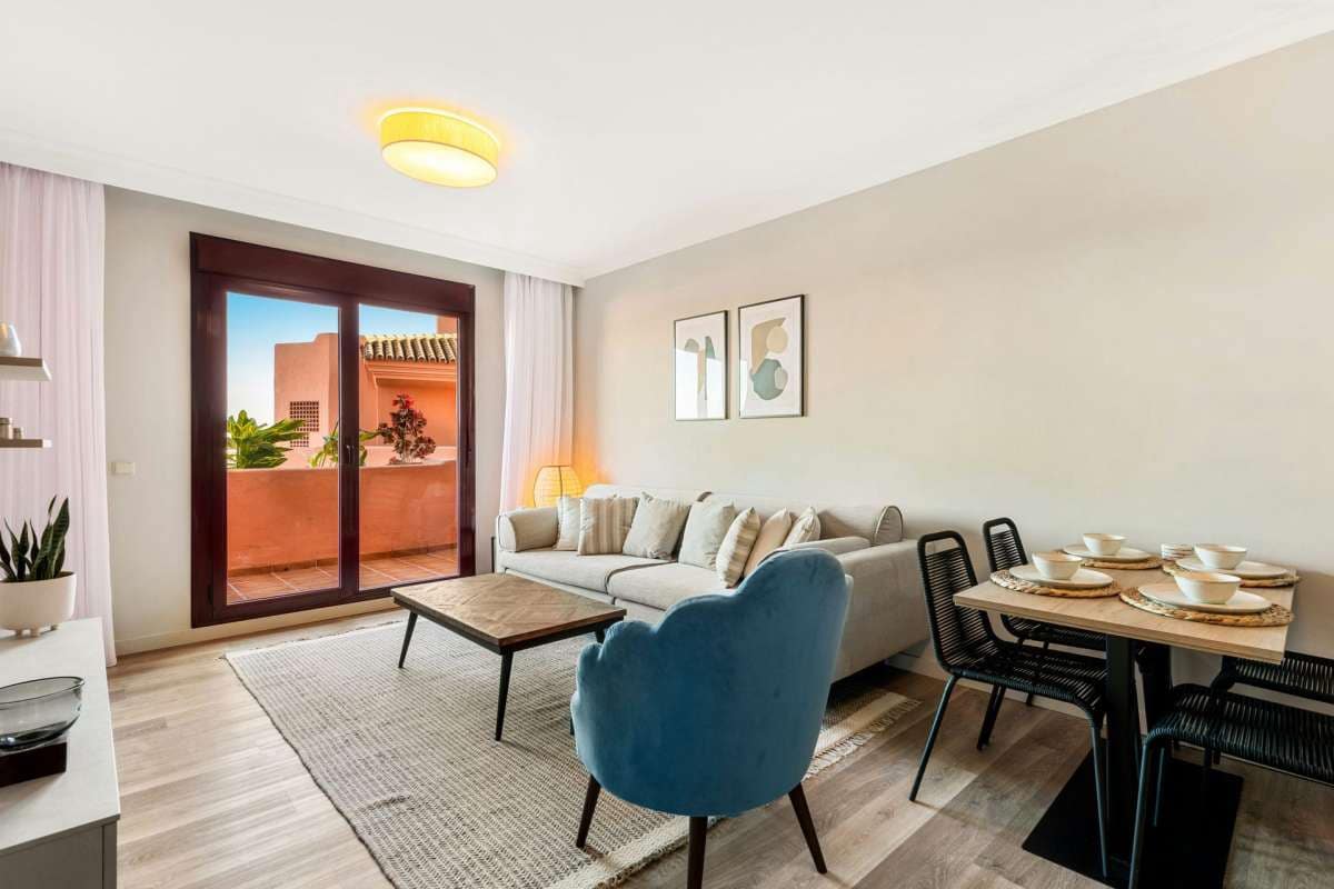 1 bedroom Apartment for sale in Benahavis with pool garage - € 248,000 (Ref: 9767720)