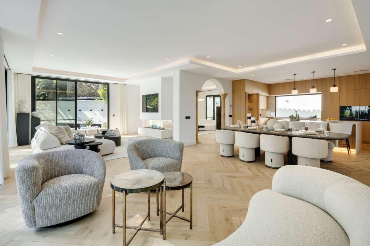 5 bedroom Villa for sale in Benahavis with pool garage - € 6,495,000 (Ref: 9767726)