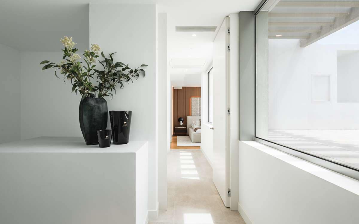 5 sypialnia Willa na sprzedaż w El Paraiso z basenem garażem - 2 495 000 € (Ref: 9767733)