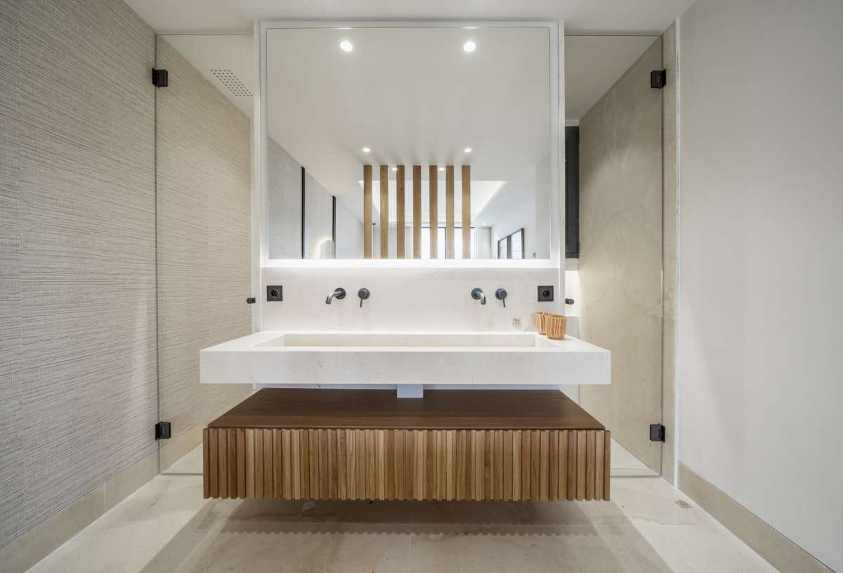 3 sypialnia Apartament na sprzedaż w Nueva Andalucia z basenem garażem - 2 630 000 € (Ref: 9767738)