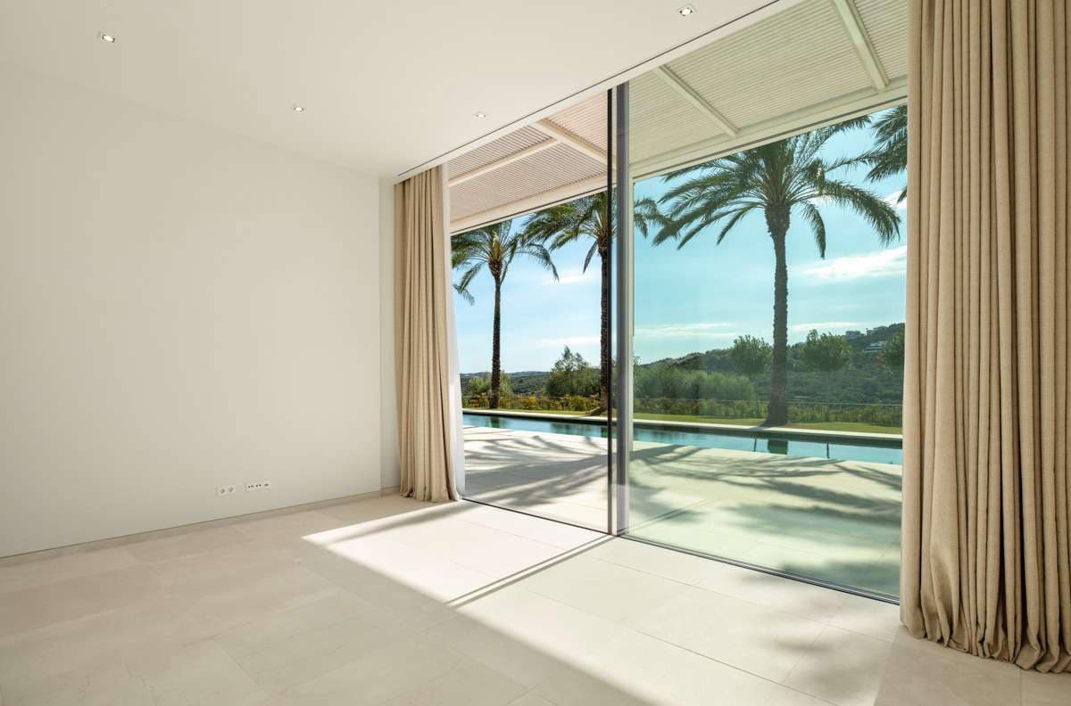 5 makuuhuone Huvila myytävänä paikassa Casares mukana uima-altaan 
autotalli - 6 500 000 € (Ref: 9767881)