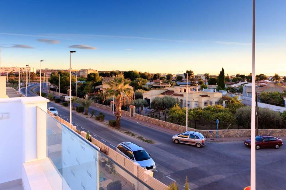 4 soveværelse Byhus til salg i Pilar de la Horadada med swimmingpool garage - € 369.900 (Ref: 9767899)
