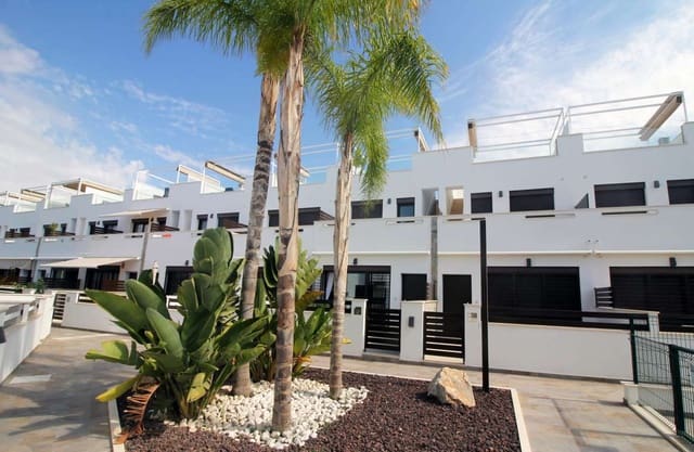 4 soveværelse Byhus til salg i Pilar de la Horadada ciudad, Pilar de la Horadada med swimmingpool garage - € 369.900 (Ref: 9767899)