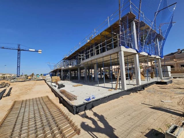 2 soveværelse Bungalow til salg i Torre de la Horadada, Pilar de la Horadada - € 375.000 (Ref: 9767910)