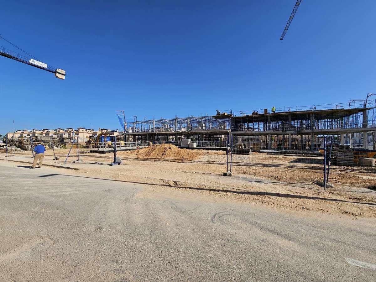 2 sovrum Bungalow till salu i Torre de la Horadada med garage - 385 000 € (Ref: 9767923)