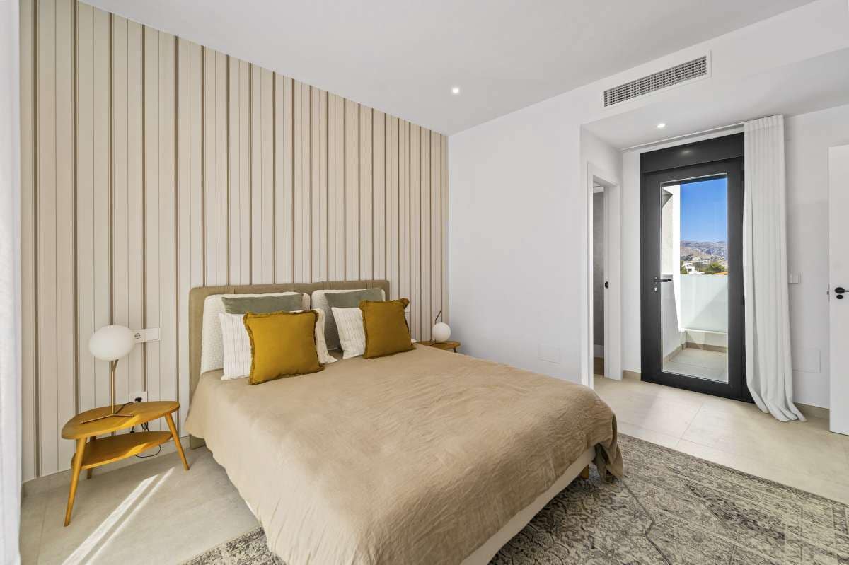 3 bedroom Villa for sale in Polop with pool garage - € 775,000 (Ref: 9768047)