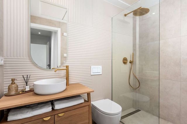 Chalet de 3 habitaciones en Polop en venta con piscina garaje - 775.000 € (Ref: 9768048)