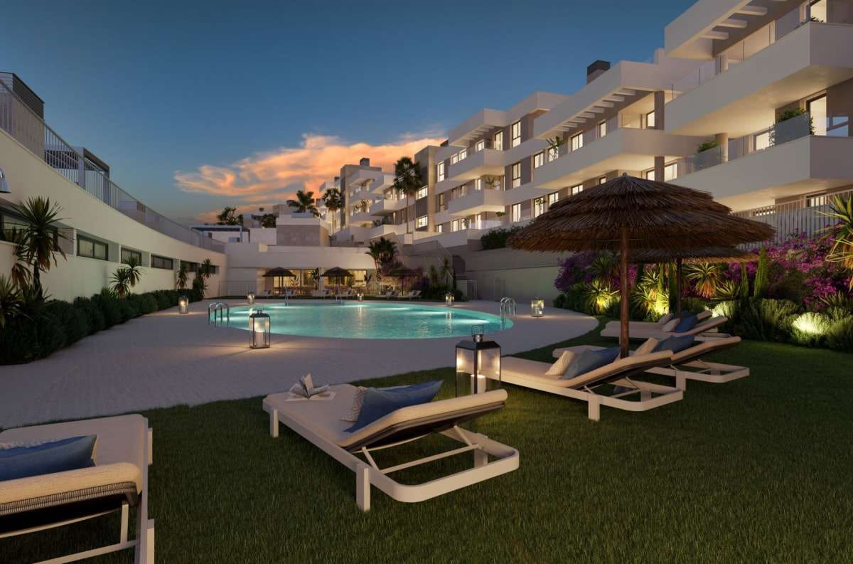 2 sovrum Lägenhet till salu i Estepona med pool garage - 470 000 € (Ref: 9768073)