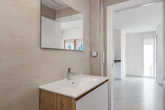 2 slaapkamer Bungalow te koop in San Miguel de Salinas met zwembad garage - € 375.000 (Ref: 9768095)