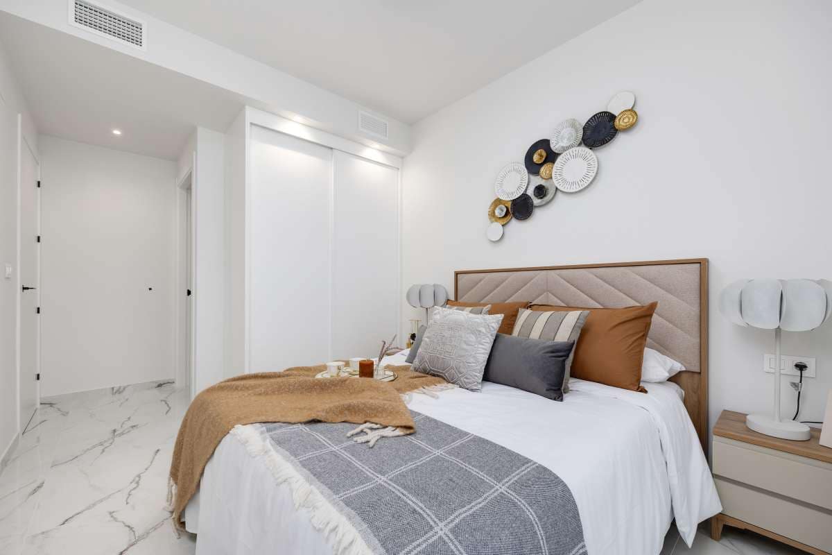 2 slaapkamer Appartement te koop in San Miguel de Salinas met zwembad garage - € 244.000 (Ref: 9768111)