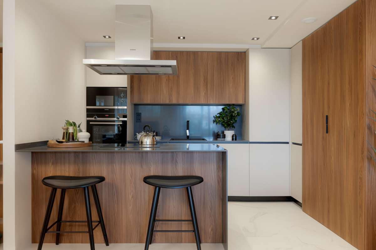 4 bedroom Apartment for sale in San Pedro de Alcantara with garage - € 1,490,000 (Ref: 9768131)