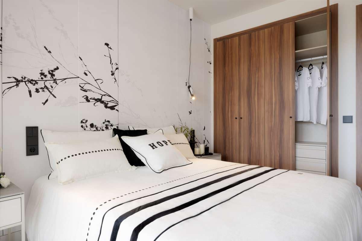 4 bedroom Apartment for sale in San Pedro de Alcantara with garage - € 1,490,000 (Ref: 9768131)