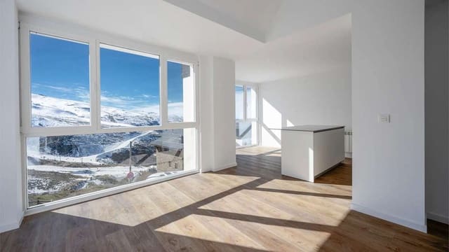 Apartamento de 2 habitaciones en Sierra Nevada, Monachil en venta con garaje - 395.000 € (Ref: 9768158)