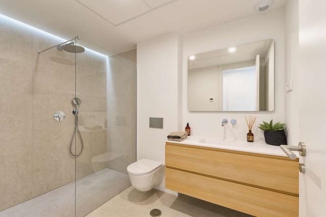 2 sovrum Lägenhet till salu i Fuengirola med pool garage - 645 000 € (Ref: 9768242)