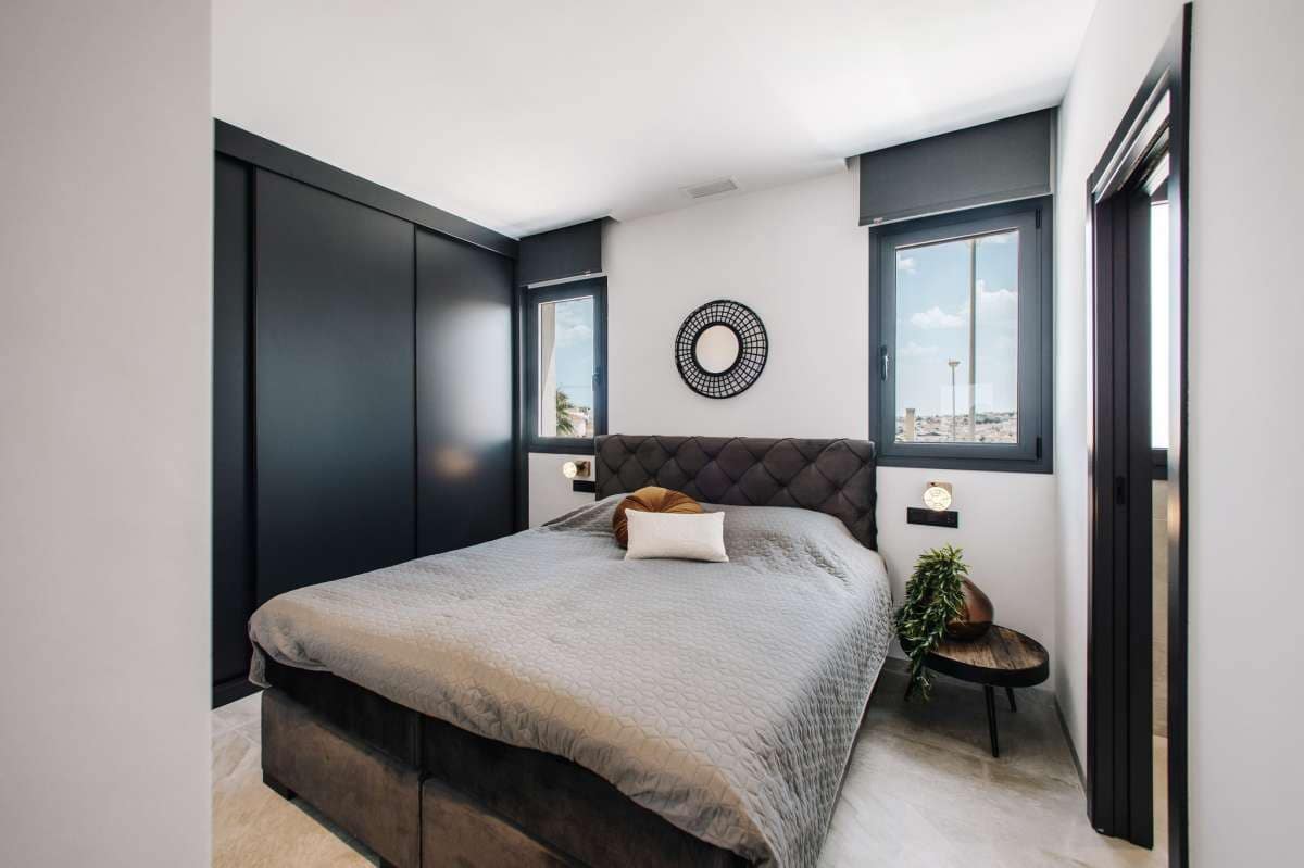 4 soveværelse Bungalow til salg i Ciudad Quesada med swimmingpool - € 599.000 (Ref: 9768244)