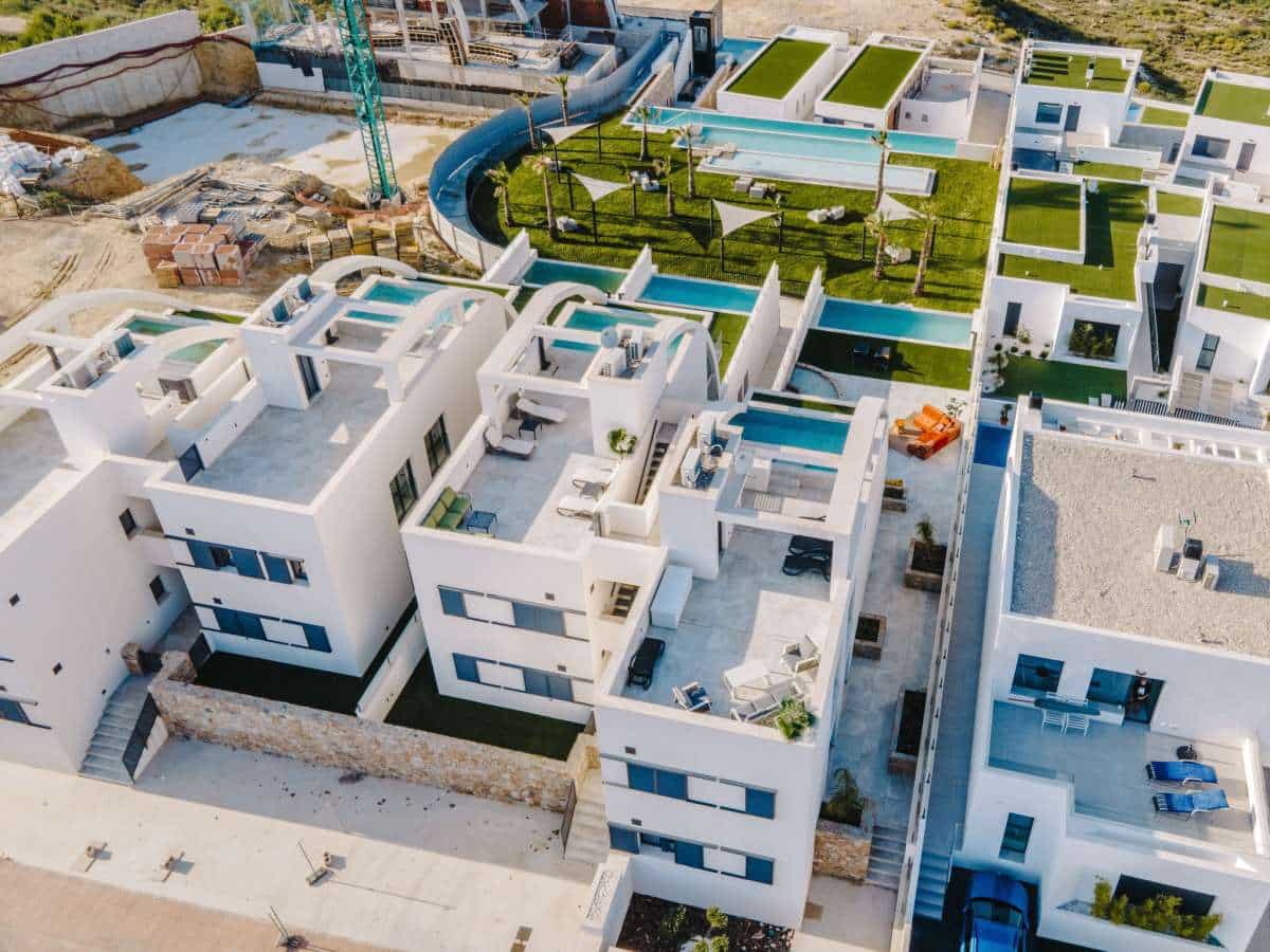 4 soveværelse Bungalow til salg i Ciudad Quesada med swimmingpool - € 599.000 (Ref: 9768244)