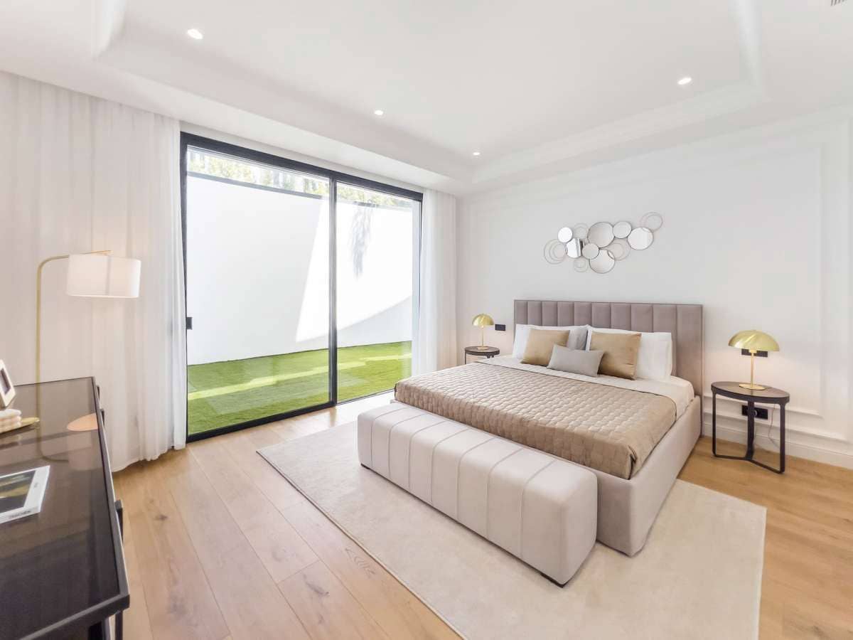 6 makuuhuone Huvila myytävänä paikassa Marbella mukana uima-altaan 
autotalli - 6 400 000 € (Ref: 9768296)