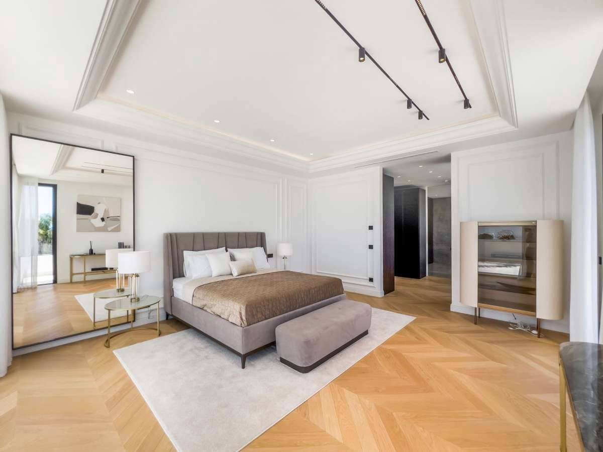 6 makuuhuone Huvila myytävänä paikassa Marbella mukana uima-altaan 
autotalli - 6 400 000 € (Ref: 9768296)