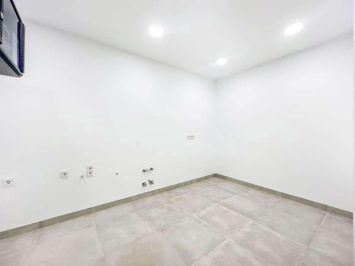 6 makuuhuone Huvila myytävänä paikassa Marbella mukana uima-altaan 
autotalli - 6 400 000 € (Ref: 9768296)