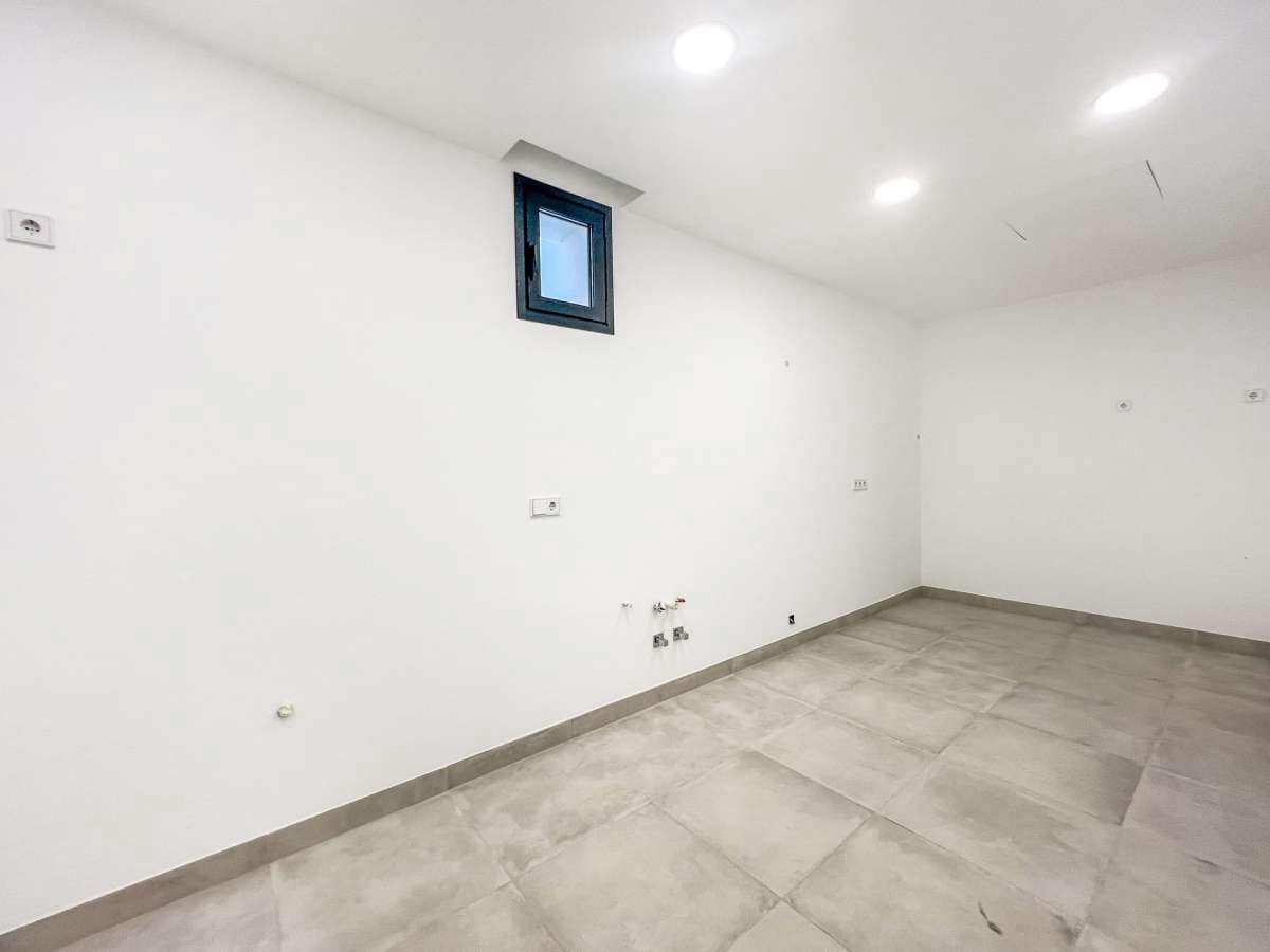 6 makuuhuone Huvila myytävänä paikassa Marbella mukana uima-altaan 
autotalli - 6 400 000 € (Ref: 9768296)