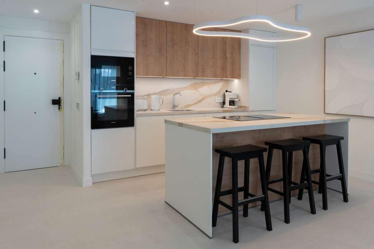 3 Zimmer Apartment zu verkaufen in San Pedro de Alcantara mit Pool Garage - 440.000 € (Ref: 9768331)
