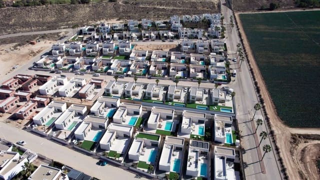 3 slaapkamer Villa te koop in Algorfa met zwembad garage - € 478.000 (Ref: 9768559)